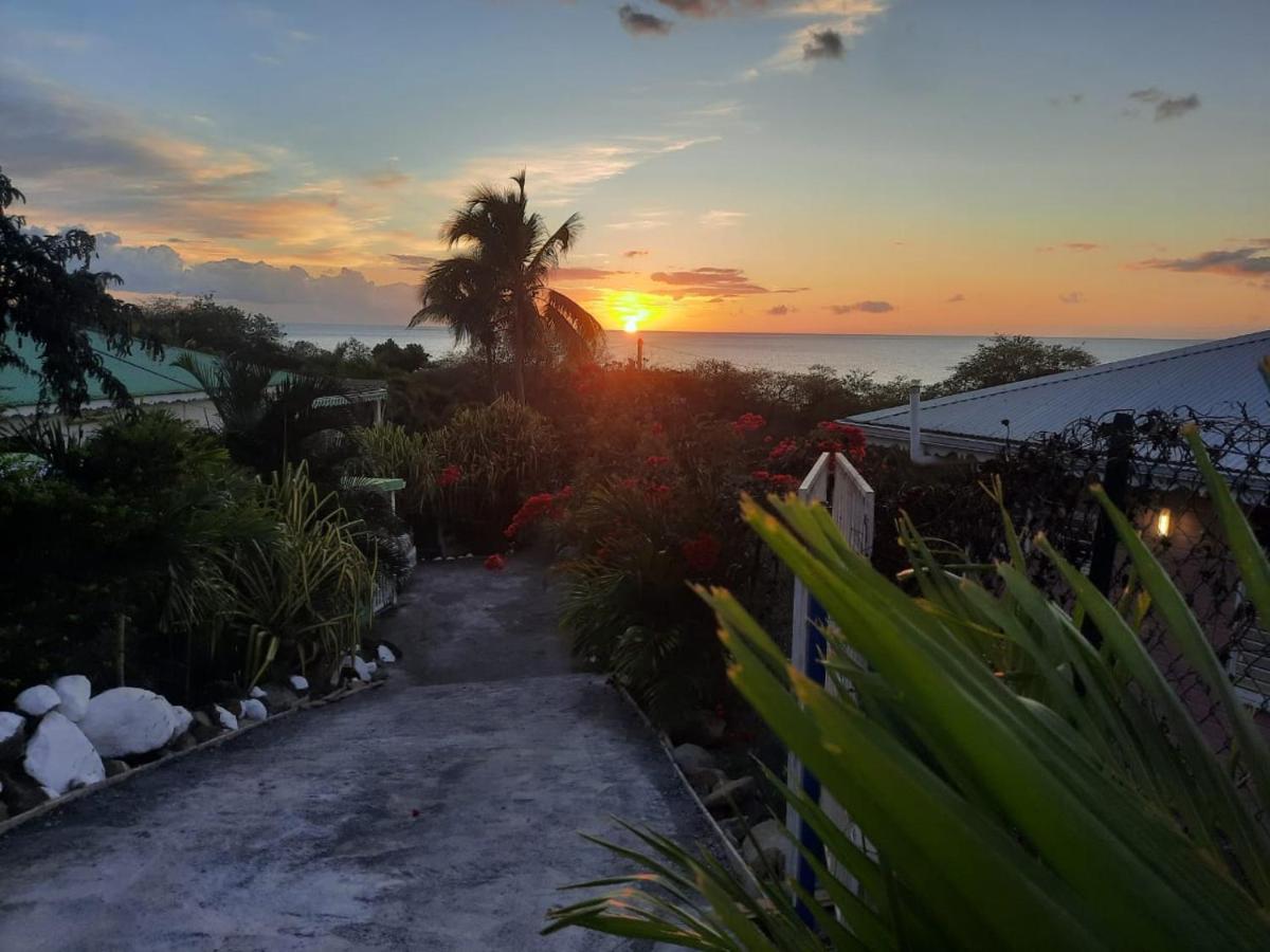 Soleil Couchant Bouillante Esterno foto
